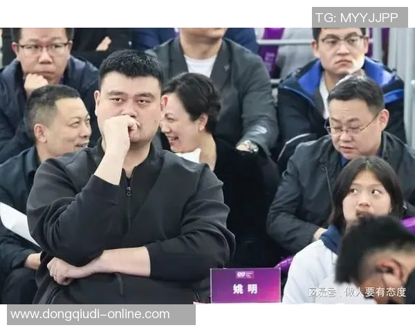 姚明赠送特别礼物传递友谊与关怀引发社会热议